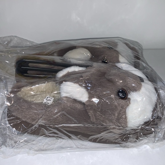 GREY RABBIT SLIPPERS - Picture 2 of 4
